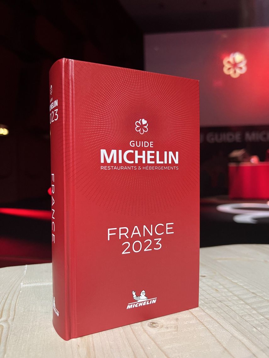 Photographie du guide Michelin France 2023.