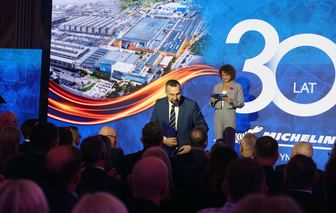 02 12 2025 gala 30 lat 83