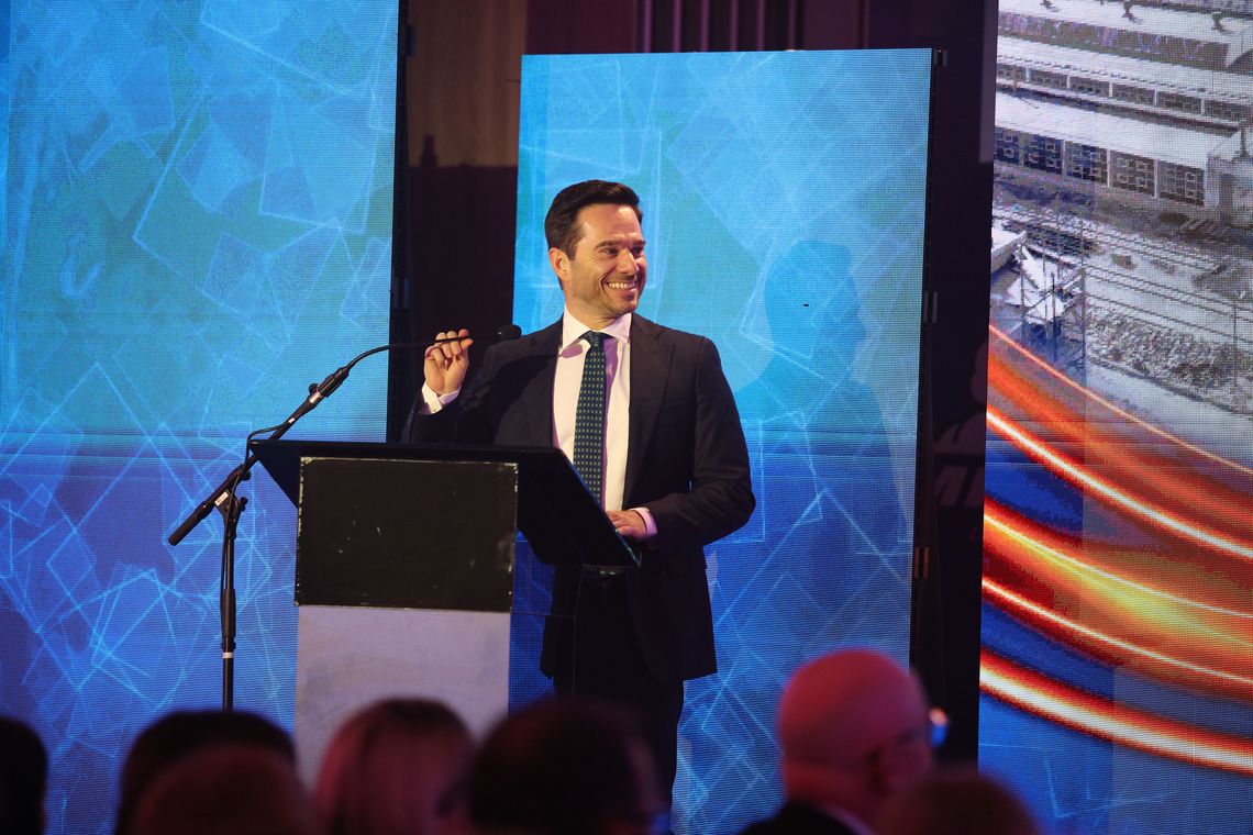 02 12 2025 gala 30 lat 163