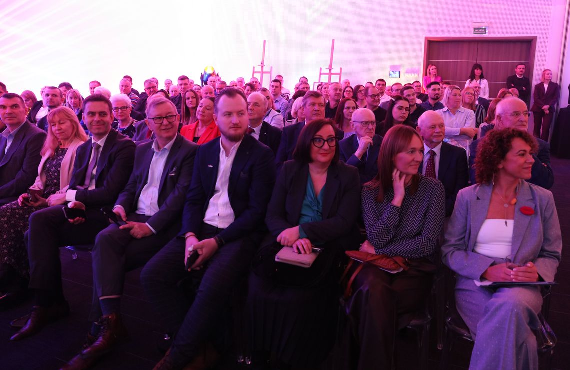 02 12 2025 gala 30 lat 206