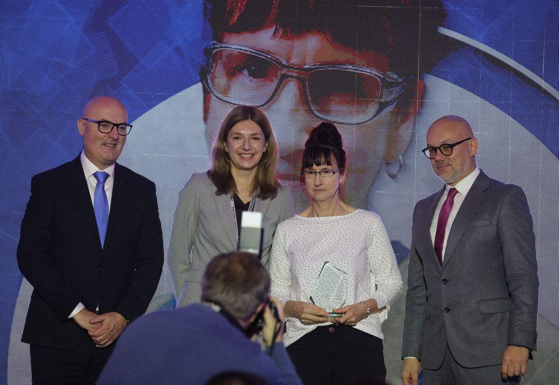 02 12 2025 gala 30 lat 177