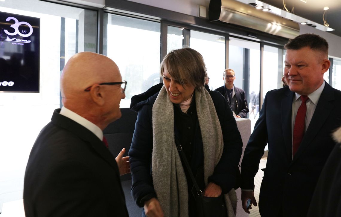 02 12 2025 gala 30 lat 10