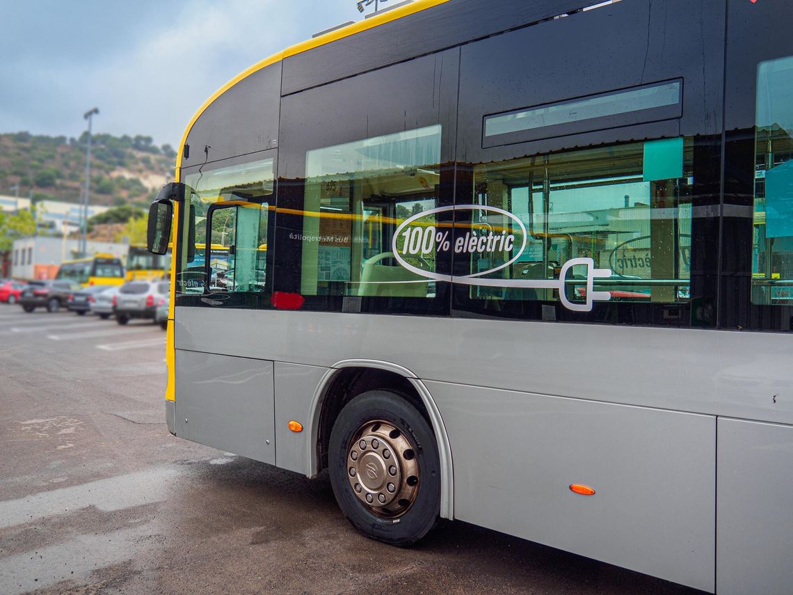 Un bus électrique équipé de pneus de la gamme MICHELIN X Incity EV